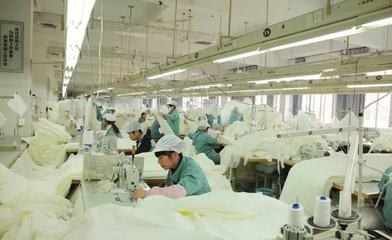 臨安80后姑娘榮膺“全國紡織工業(yè)勞動模范” 市場調(diào)研成就非凡